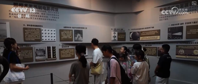 打开创新“阀门”工业遗产展新“颜” “老空间+文化IP”激活消费“新”潮流