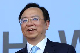 比亚迪：逼我出绝招是吧图片