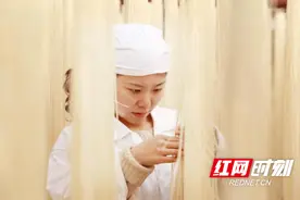 钟瑾：桃江修山羞女山下女传人图片