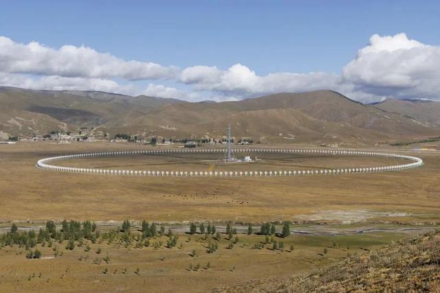 稻城亚丁惊艳成都世运会闭幕式！ 打造“天地人” 全时空文化旅游新地标