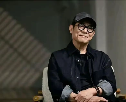 太突然！62岁李连杰公开病床照
