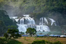 全国首个！坐高铁来这里，一步出国！图片