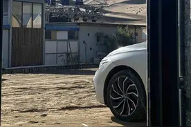 月牙泉景区已对3日入园游客退票，景区称月牙泉演唱会天气好就一定会开图片