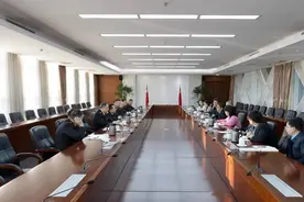 烟台海关到高新区调研图片