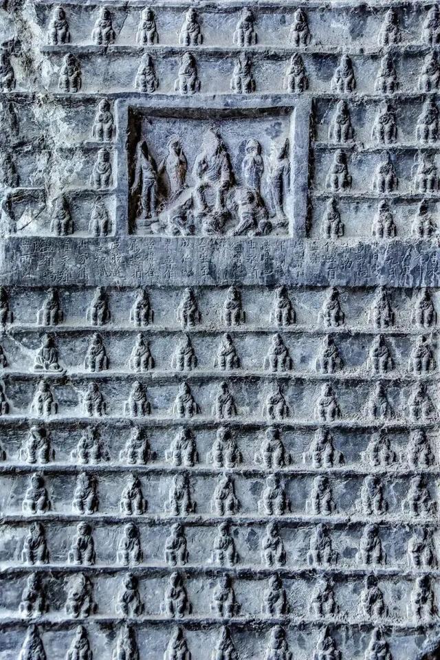 “一生总要去一次龙门石窟”