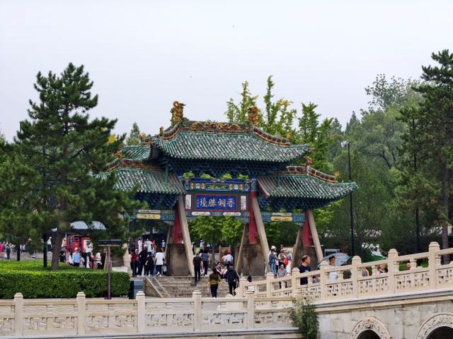 从“走得进”到“玩得好”，太原无障碍服务织就古城温情网 ｜ 华夏双节观察