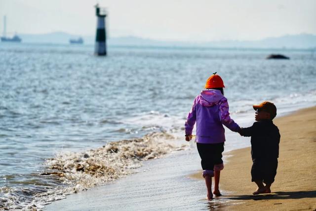 西出阳关：与十三个罕见病家庭同游 | 吴越