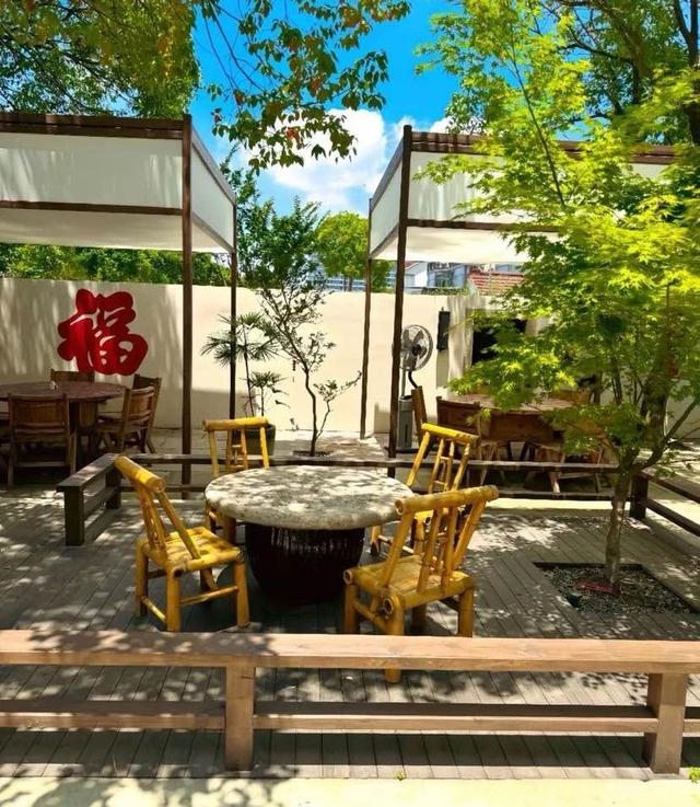 “颜值内涵”兼具 青浦赵巷和睦水街“小院经济”出圈