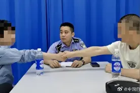 男子不满噪音 向广场舞领队家里丢垃圾被拘！图片