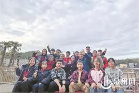 百岁老人见证百年春节 泉州最长寿老人五代同堂庆团圆图片