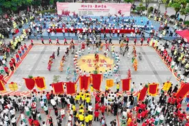 青春溢屏！汕头潮阳区700余名校园英歌队员同台“炫舞”图片