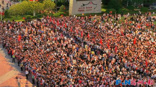国庆长假第一天，福州超红！文旅超热！