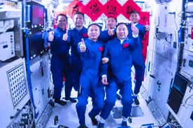 中国载人航天工程总设计师周建平：中国“天宫”空间站长什么样图片
