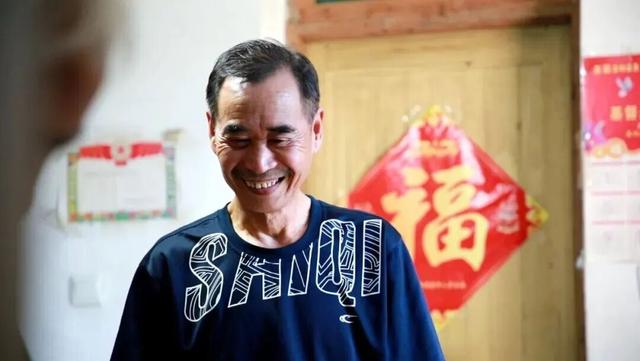 妻子曾被断言“植物人”！浙江男子护妻15年：只要有口气，我就不放弃