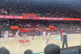 高速男篮103：93逆转北控完成双杀，迎济南赛区开门红图片