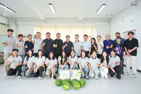 郑州升达经贸管理学院领导深入招生录取现场指导工作并慰问一线工作人员图片