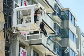 快速破拆、极限越障、应用射击 直击上海特警“特战精英挑战赛”图片