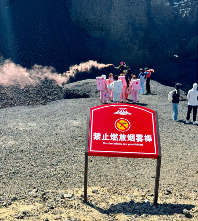“小众景点”乌兰察布，怎么就成了宇宙人烟花燃放点？