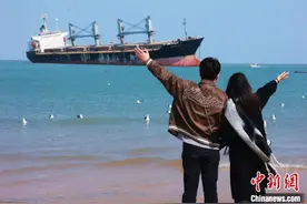 “Z世代”追逐旅游氛围感，搁浅巨轮意外“出片”图片