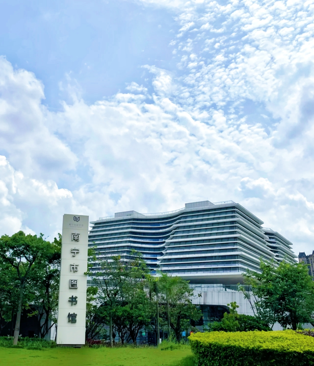 南宁高温“烤”验？这些室内圣地拍照+打卡两不误