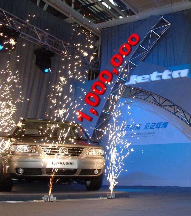 时光相册｜34年，3000万辆！这本相册也是时代的缩影