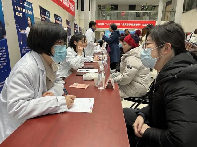 志愿服务进园区，暖心行动助力营商环境优化