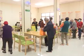 黄陂：社区幸福食堂传递“民生温度”图片