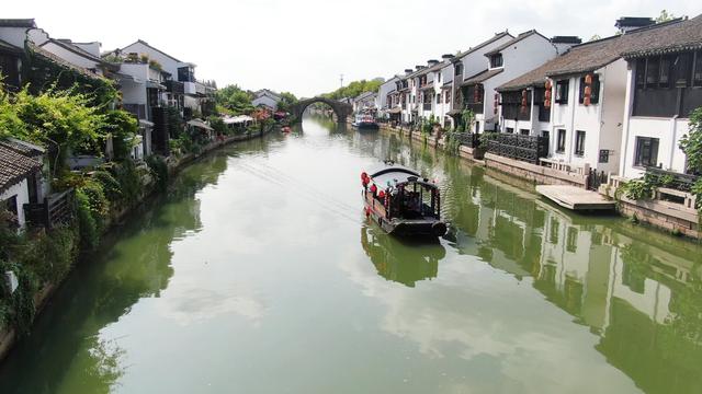 文化中国行·千问千寻大运河｜这家茶馆，如何诠释无锡人幸福的小日子？