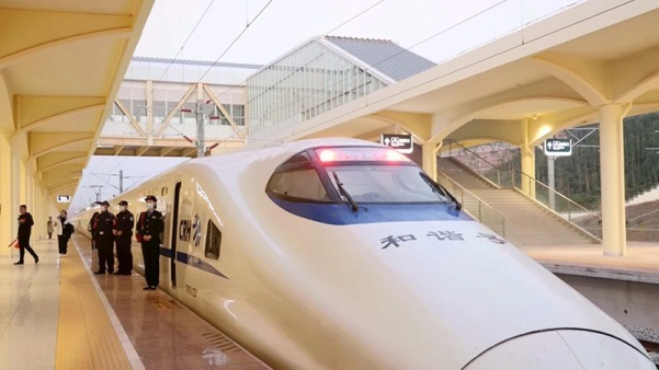 南凭高铁全线通车！广西诚邀越南游客“来中国，过周末”→