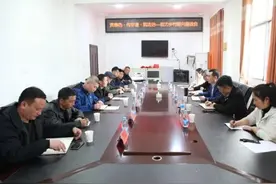 湘西中院、龙山县法院联合靛房镇开展“赏春色·传非遗·筑法治——助力乡村振兴”主题活动图片