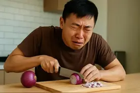 洋葱为何切得你热泪盈眶？科学家终于解开这个厨房难题图片