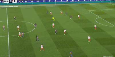 西甲：巴萨3-1逆转马竞