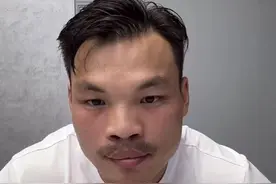 走“冷静直播”路线！三只羊多名主播复播，“嘴哥”直播间人气火爆图片