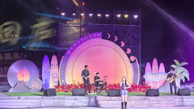 跨年整活！19.9畅玩5小时！大型迎春灯会+跨年表演+冷焰火+打铁花+火壶+灯光秀+国风演艺...