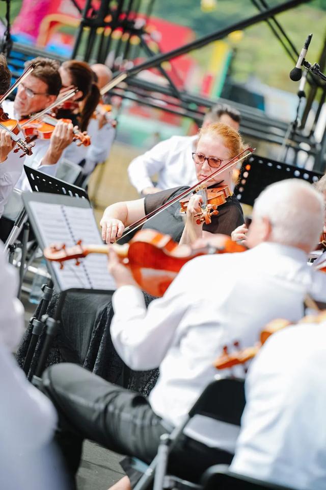 深圳莲花山草地音乐节，一个城市的年度仪式感