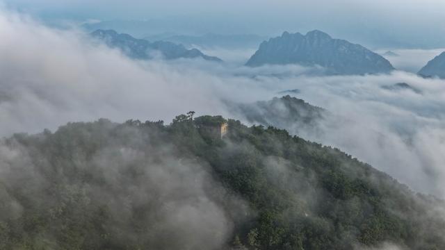河北遵化：初秋长城美如画