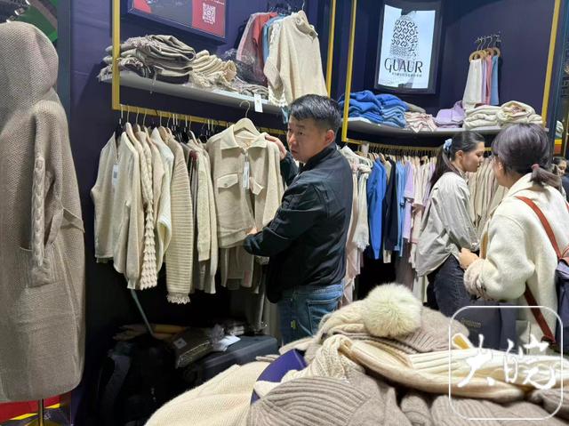 进博会国家展：各国风情争奇斗艳 全球珍品竞寻商机