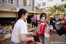 何炅、李湘、李佳琦等湖南籍知名人士捐款捐物！支援湖南防汛救灾工作图片