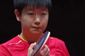 孙颖莎战胜伊藤美诚晋级世乒赛女单决赛，赢得气定神闲的图片