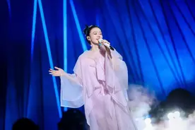 《歌手2025》揭榜赛全网瞩目，单依纯蝉联周冠军马嘉祺揭榜成功图片