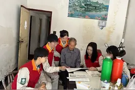 “每次你们来，我们别提多高兴……真是太感谢你们了！”图片