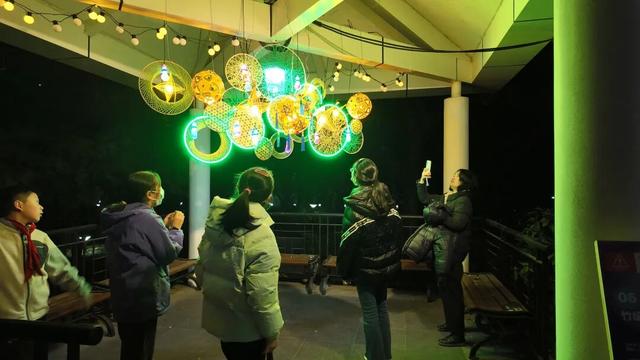 家门口的灯光艺术！第五届万里灯光艺术季解锁冬日浪漫