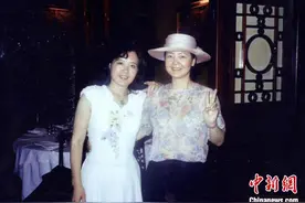 海外侨胞怀念邓丽君：她用歌声“治愈”游子心图片