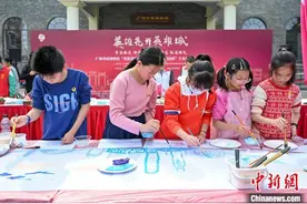 广州2025“英雄花开英雄城”系列活动吸引市民游客图片