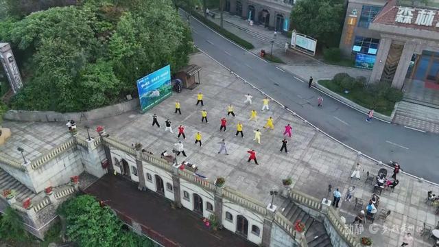 夏季“候鸟”栖息地遵义登榜前十，避暑旅居成为当地新时尚