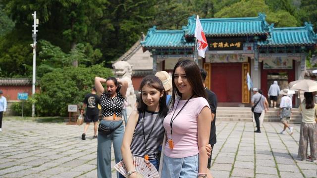 饱览海上仙山风采！阿塞拜疆旅行团漫游崂山