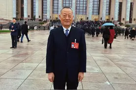 全国人大代表、中天科技董事长薛济萍：加快完善湿地保护利用政策，支持沿海滩涂光伏产业发展图片
