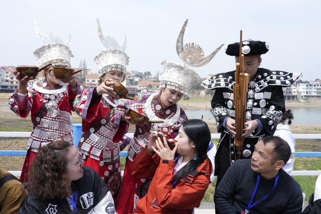 清镇:点“湖”成金 打造冬季旅游新范式