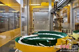 “眼球”经济 国产美瞳拼进决赛圈图片