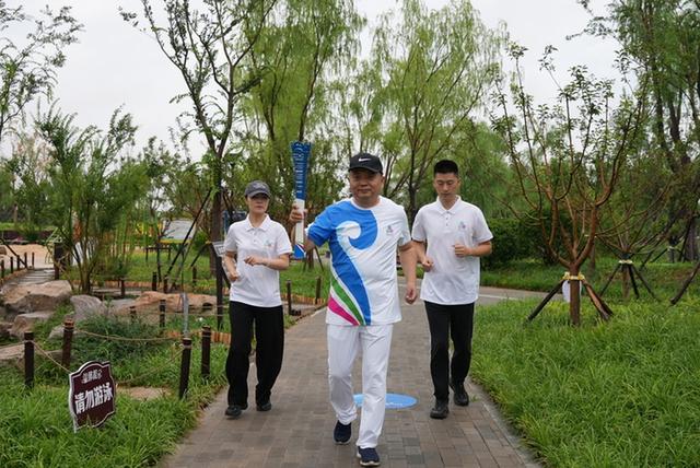 泉脉绵延处 精神共潮生——2025济南国际泉水节“泉炬”传递历城站侧记